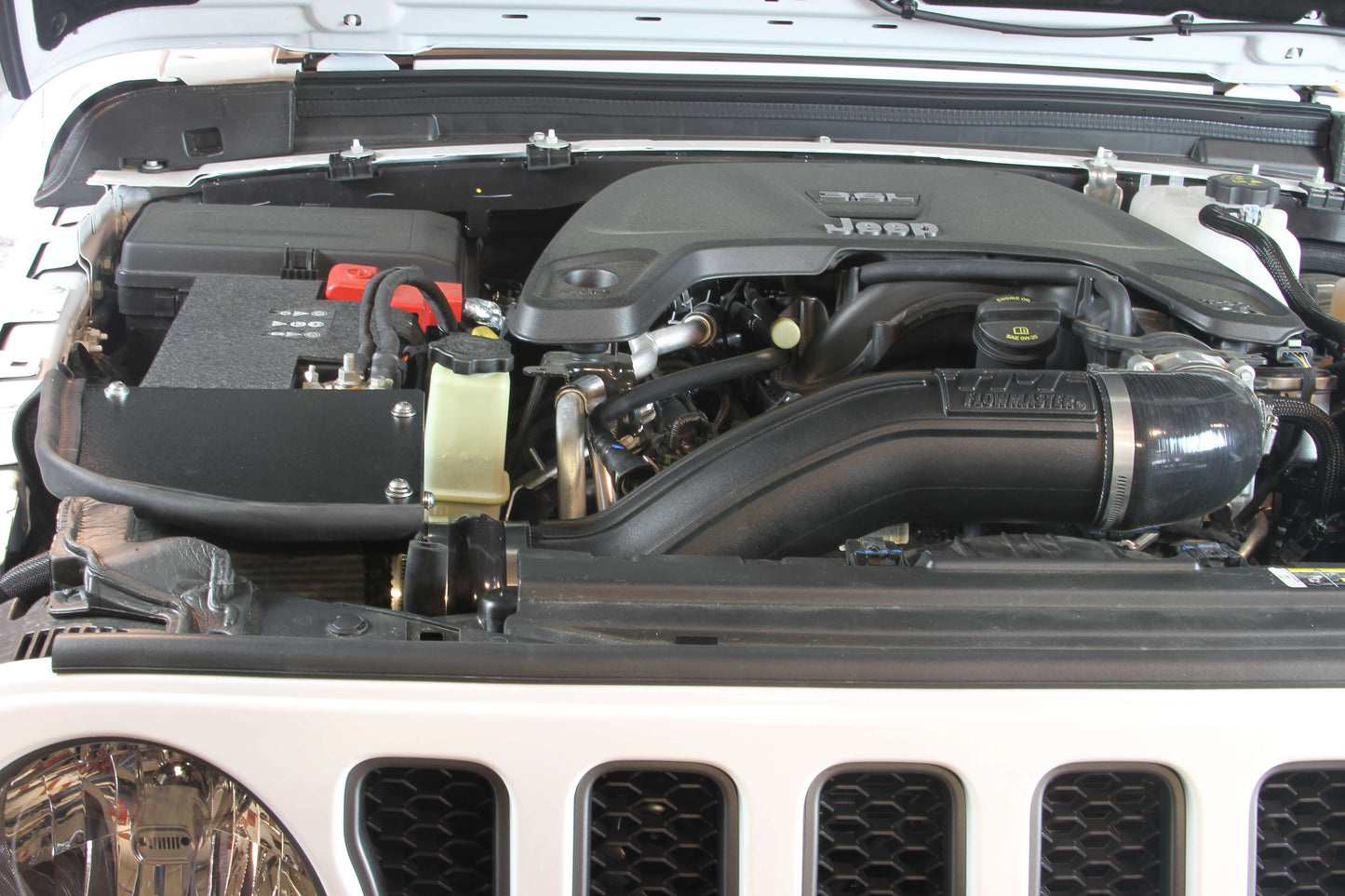 Flowmaster Delta Force Performance Air Intake: Jeep Gladiator (20-25) / Wrangler (18-25)