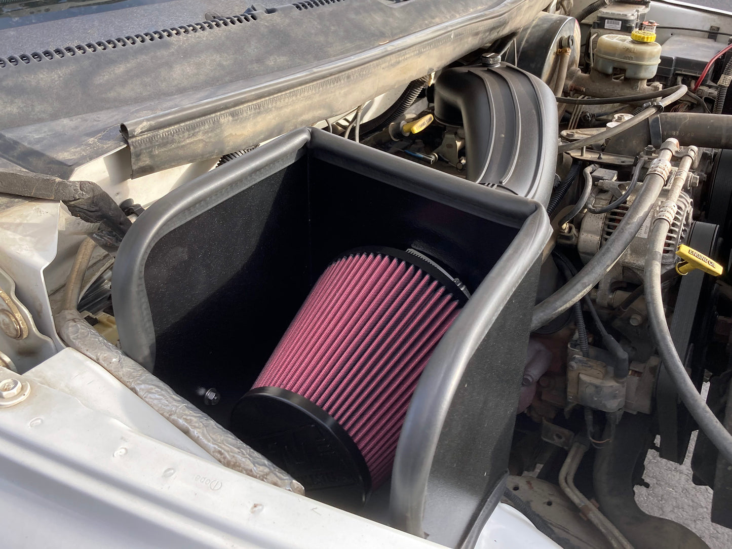 Flowmaster Delta Force Performance Air Intake: Dodge Ram 1500 (94-01) / Ram 2500 (94-02) / Ram 3500 (94-02)