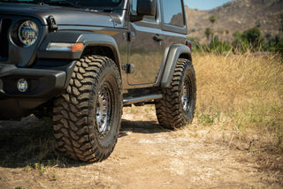 DV8 Offroad OE Plus Bolt-On Side Steps: Jeep Wrangler JL 2018-26 2-Door