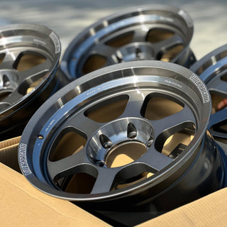 Volk Racing TE37XT / Pressed Graphite | 17x9 | 6x139.7 | -20mm Offset (Set of 4)