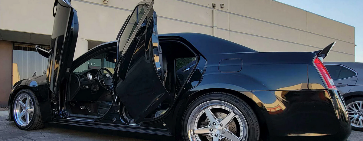 Vertical Doors (REAR): Chrysler 300 / 300C 2011 - 2024 – FastHemis