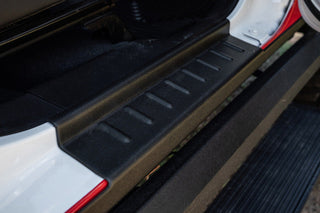 Bushwacker Trail Armor Rocker Panel Kit: Fits Most Jeep Gladiator Models (2020-2024)