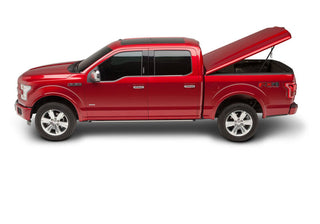 Undercover Elite LX Bed Cover Silver: Ram 1500 2025-2026 3.6L V6