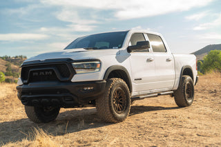 DV8 Offroad OE Plus Side Steps Black Steel (SIDE): Ram 1500 Crew Cab 2019-2025 5.7L/6.2L