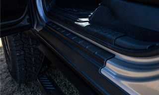 Bushwacker Trail Armor Rocker Panel and Sill Plate Cover (4-Piece) - Black: Dodge Ram 1500 (2009-2018)