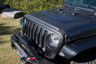 AVS Aeroskin II Textured Low Profile Hood Shield (Black): Jeep Wrangler (18-25) / Jeep Gladiator (20-25)