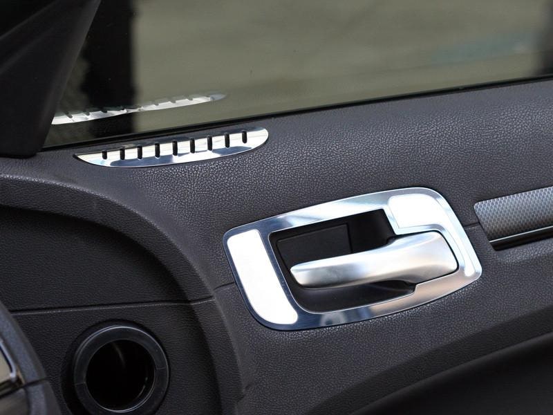 American Car Craft Defroster Vent Trim Plates: Chrysler 300 2011 - 2013