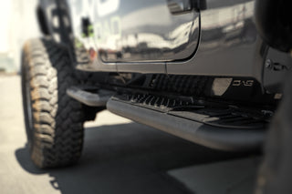 DV8 Offroad OE Plus Body/Pinch Weld Step (SIDE): Jeep Wrangler JL 2018-2026 6.4L 392/3.6L V6