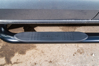 Dee Zee UltraBlack 4in Oval Steel Side Steps: Fits Most Dodge / Ram 1500-3500 Models (2009-2023)