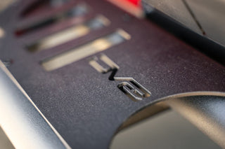 DV8 Offroad OE Plus Body/Pinch Weld Mounted Step: Fits Most Jeep Wrangler / Gladiator Models (2018-2026)