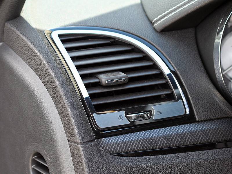American Car Craft A/C Vent Trim Outer Polished / Brushed: Chrysler 300 2011 - 2023