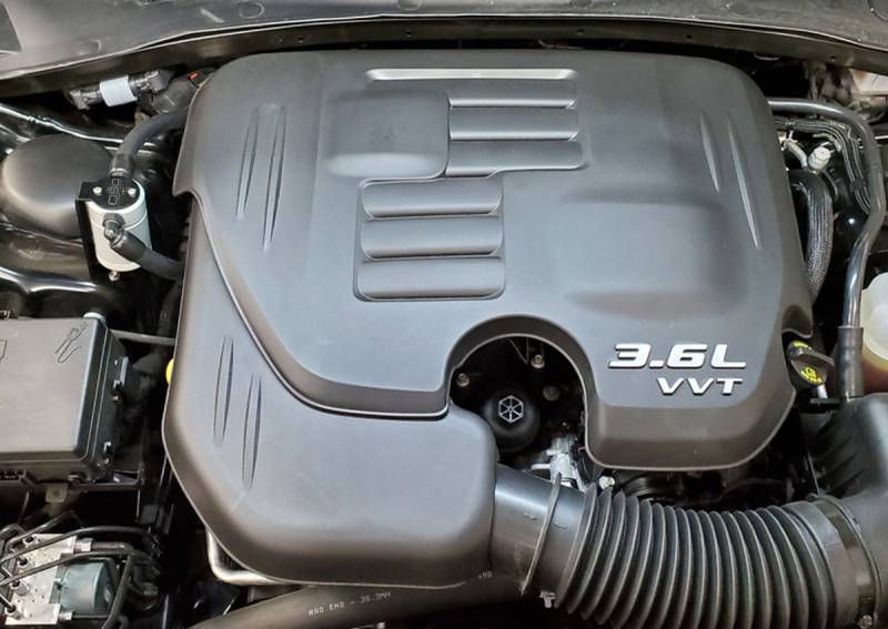 J&L Oil Separator Co. Oil Catch Can: Chrysler / Dodge / Jeep / Ram 3.6L V6 2011 - 2023